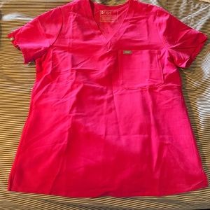 Figs NWOT M Shocking Pink Catarina 1 pocket scrub top